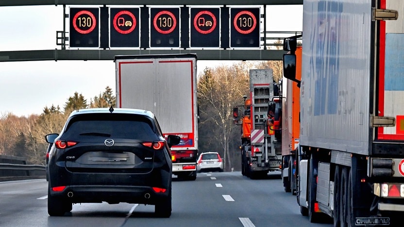 lkw autobahn geschwindigkeit